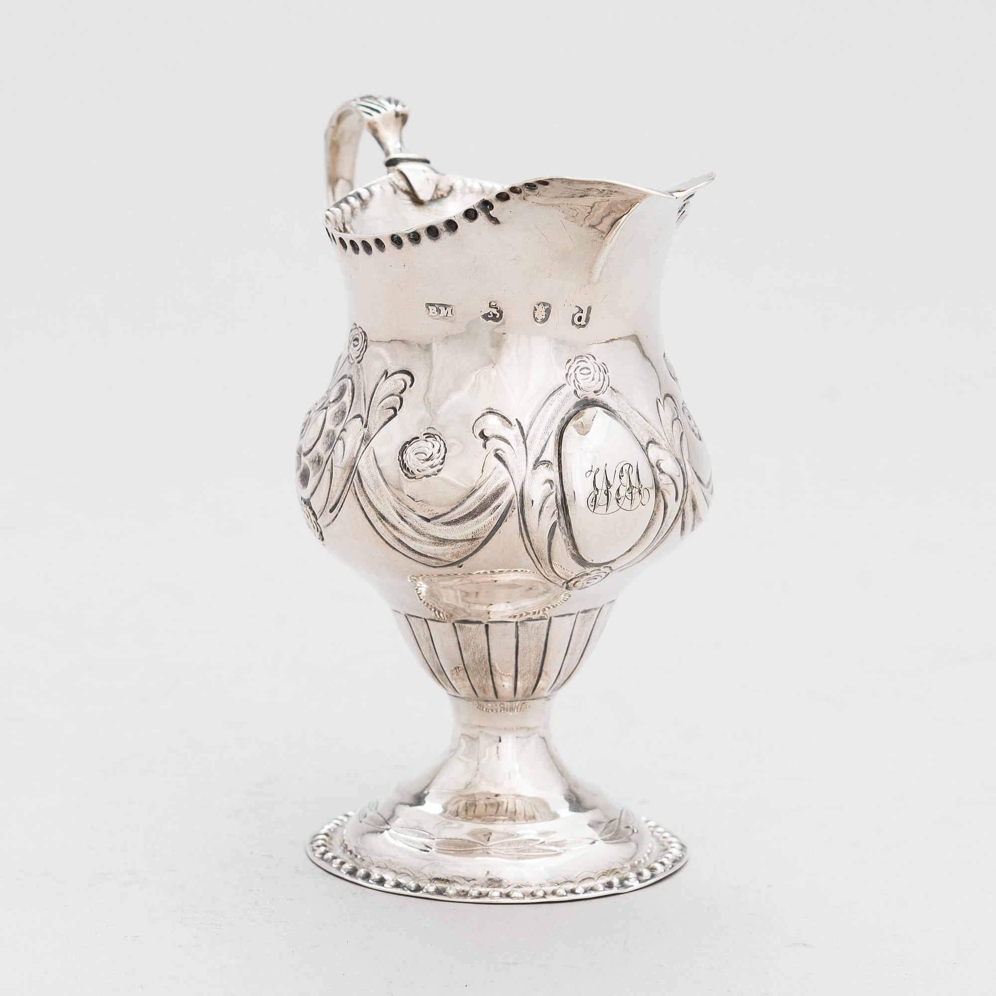 Gräddsnäcka, sterlingsilver, London 1779.