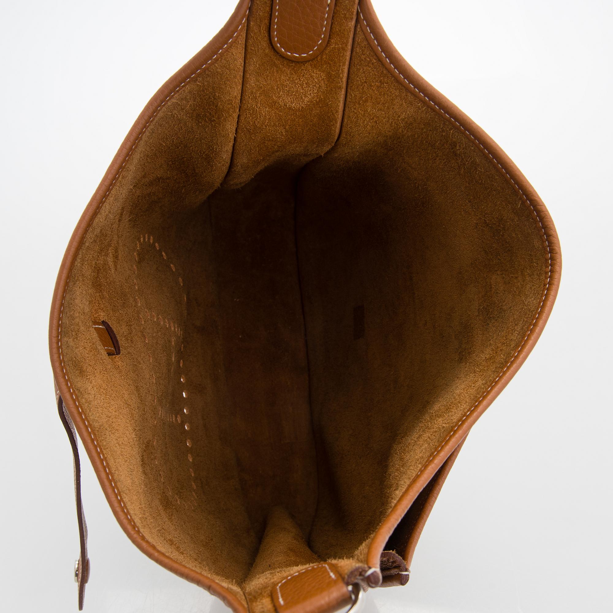 Hermès, 'Evelyne poche III 33' bag.