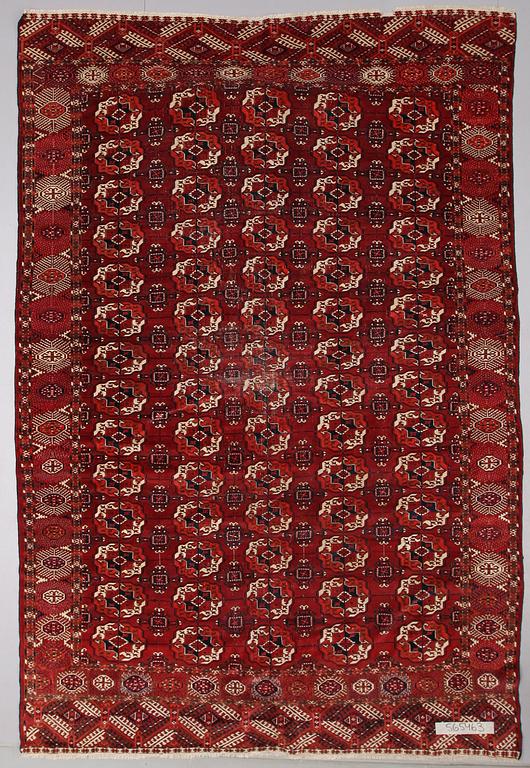MATTA, Bochara, Tekke. Ca 320 x 220 cm.