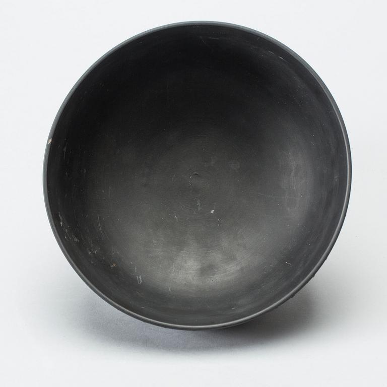 SKÅL, black basalt, Wedgwood, 1900-tal.