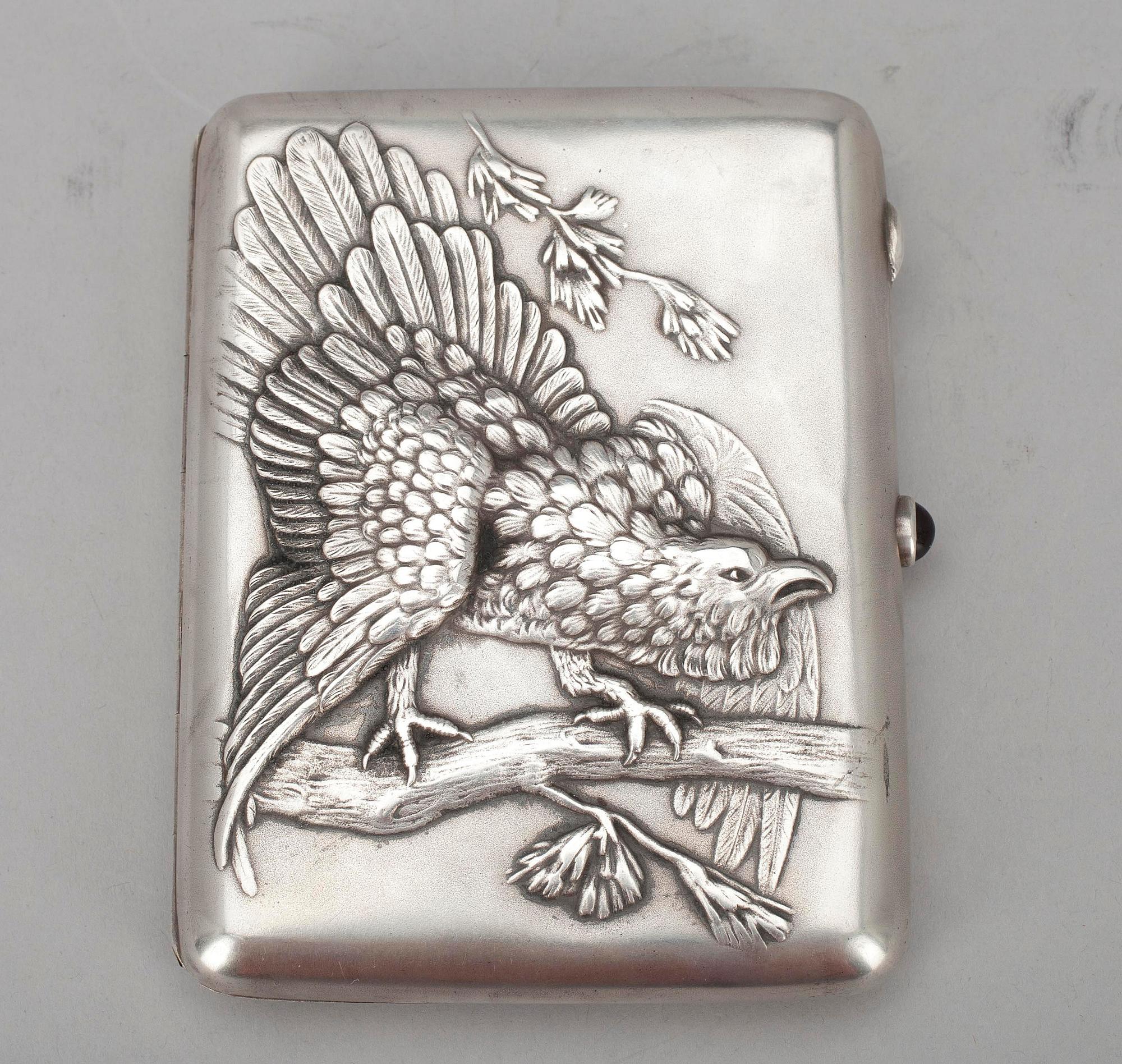 CIGARETTETUI, silver, Sovjet, 1900-talets första hälft. Vikt 194 g.