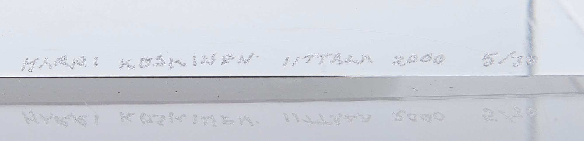 HARRI KOSKINEN, ART GLASS, "Alue", signed Harri Koskinen, Iittala 2000 5/30.