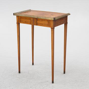 Side table, Gustavian provincial work, late 18th century.
