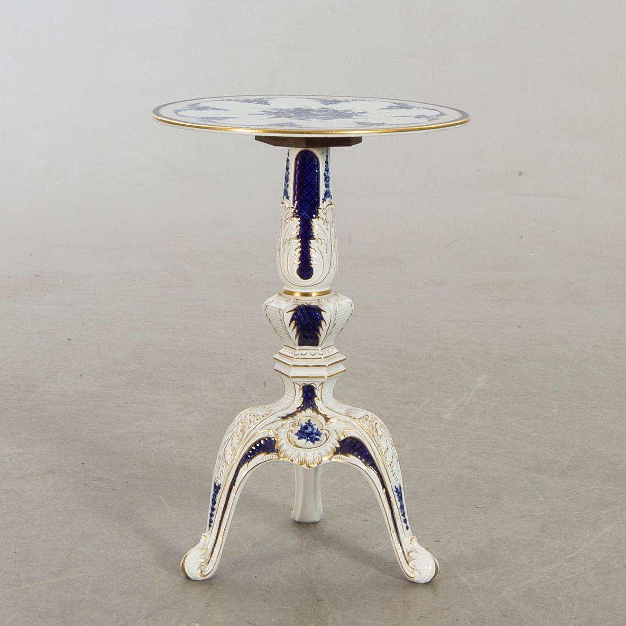 Bord, Louis XV-stil, Plaue von Schierholz, Tyskland, 1900-talets mitt porslin.