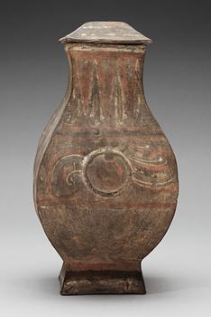 A painted jar with cover, Western Han dynasty, (206 BC - 220 AD).