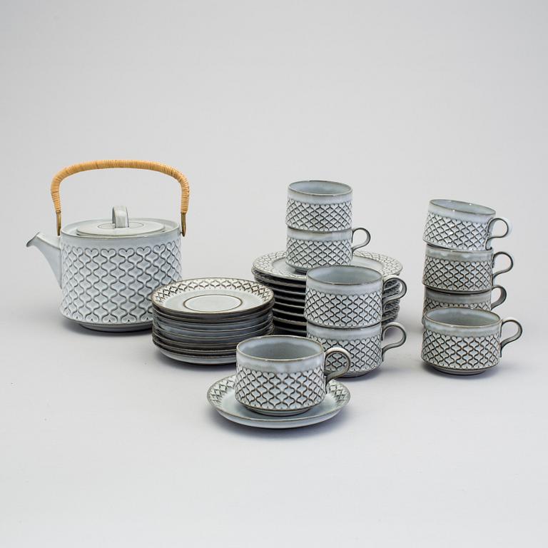 JENS H QUISTGAARD, teservis i stengods med 18 delar, "Cordial", Danmark, 1950-/60-tal.