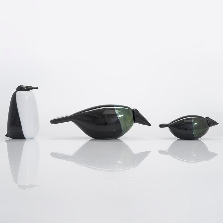 Oiva Toikka, lasilintuja, 3 kpl, signeeratut O. Toikka Nuutajärvi.