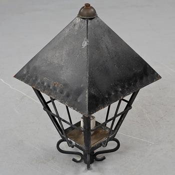 TRÄDGÅRDSLAMPA, 1900-tal.