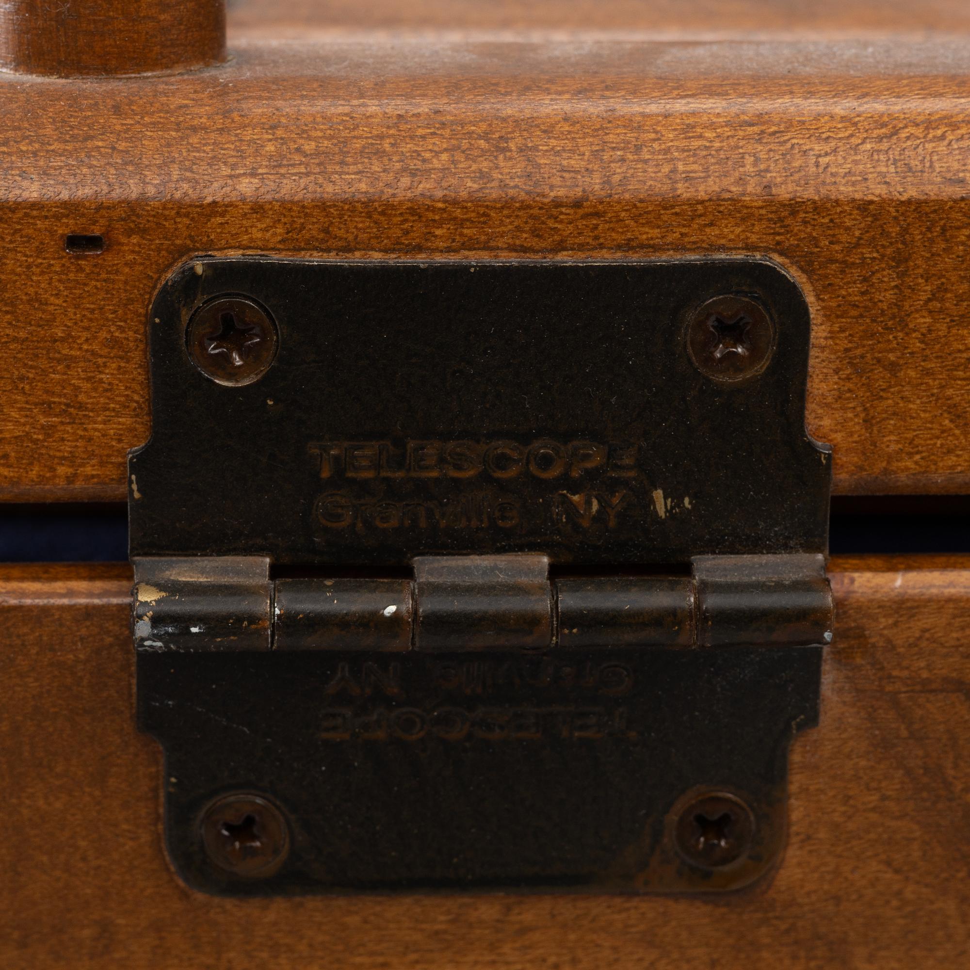 Regissörsstolar, 4 st, samt brickbord, Telami, Italien.