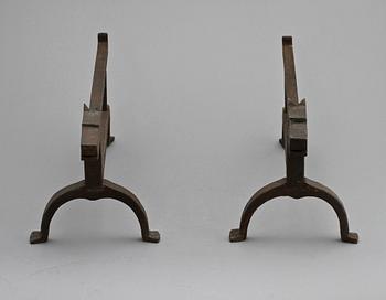 ELDHUNDAR, ett par, smidesjärn, 1900-tal.