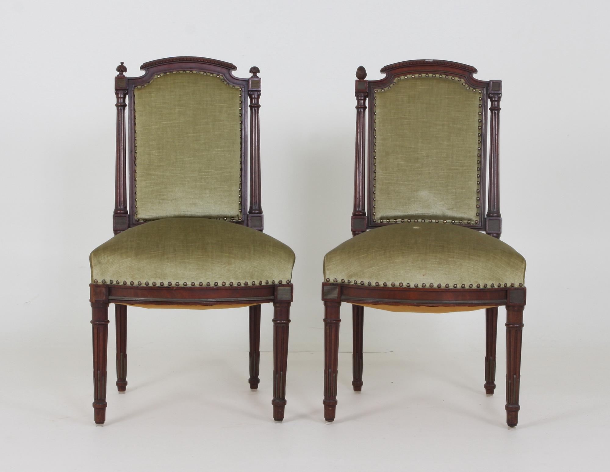 STOLAR, ett par, Louis XVI-stil.