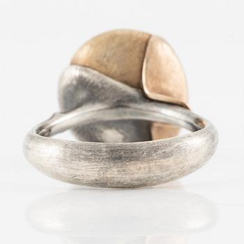 Charlotte Lynggaard, Ole Lyngaard, ring, "Lotus" silver and gilded with rutilated quartz and brilliant-cut diamonds.