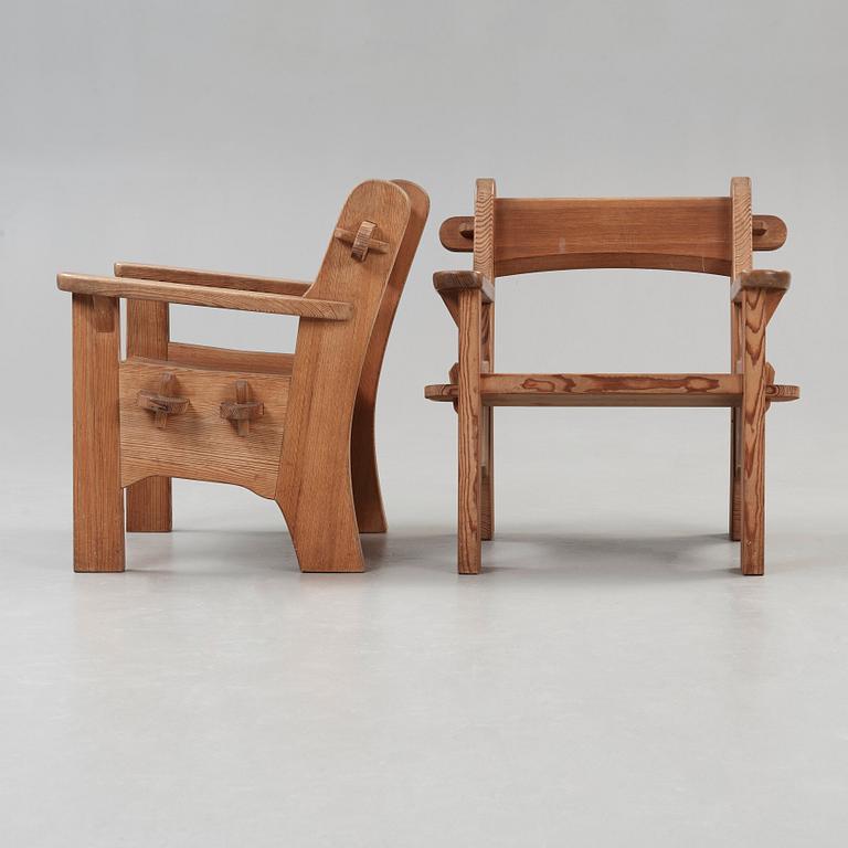 A pair of David Rosén pine easy chairs 'Berga', Nordiska Kompaniet, Sweden 1940's.