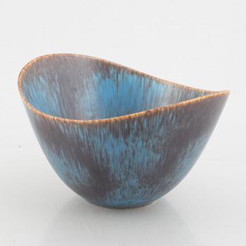 Gunnar Nylund, a model AXK stoneware bowl, Rörstrand.