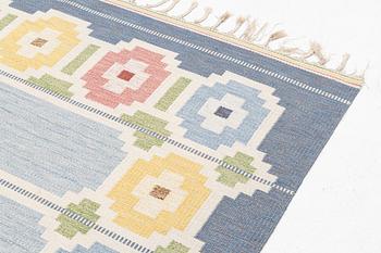 Helge Hamnert, matta, rölakan, Vävaregården Eringsboda, signerad HH, ca 308 x 202 cm.