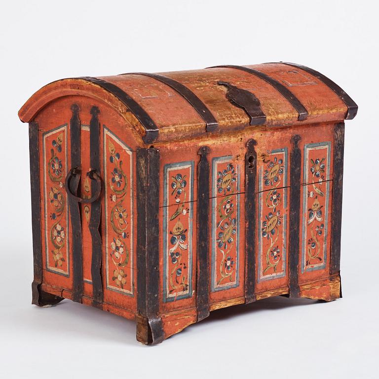 A painted provincial chest, Norbotten, Sweden, dated 1827.