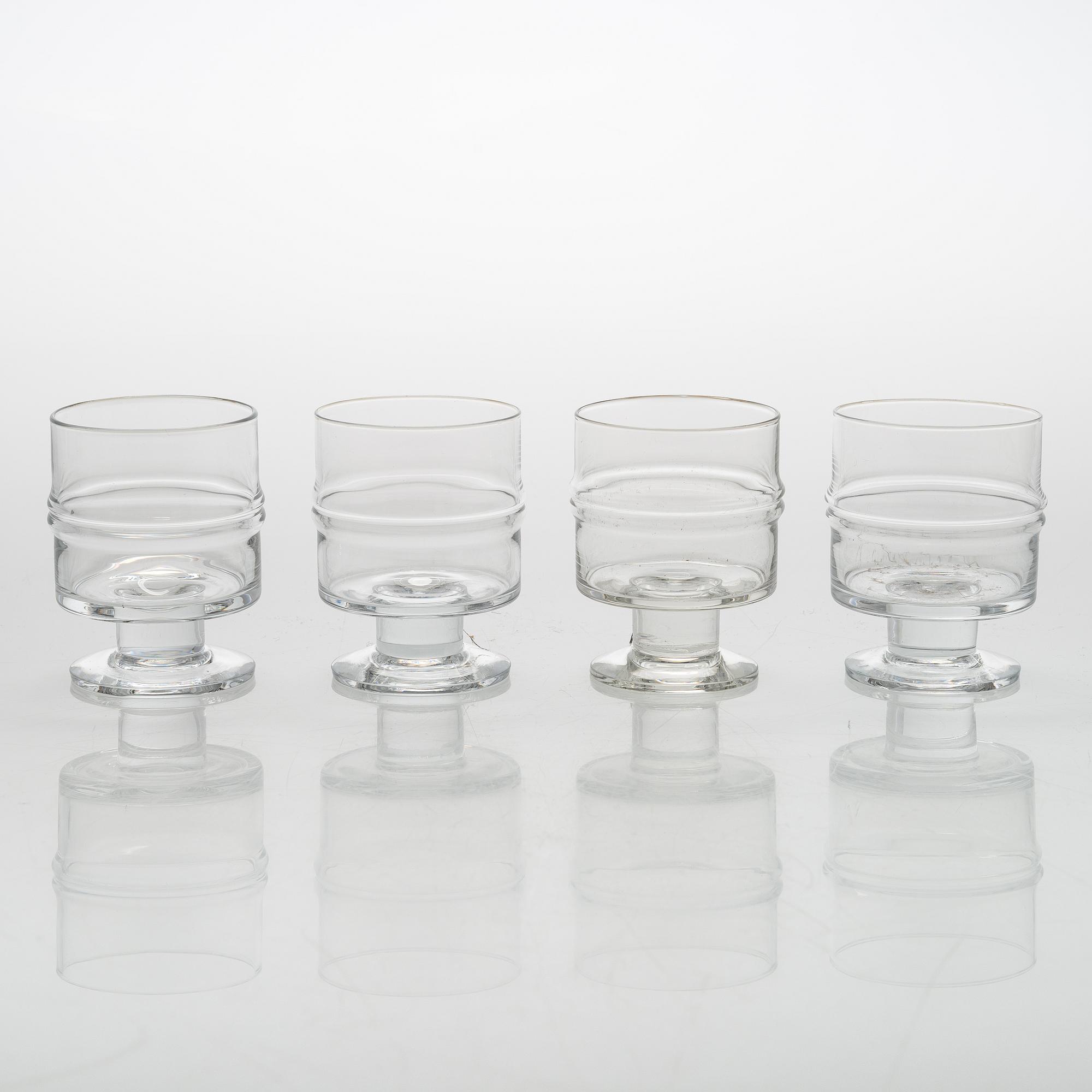Timo Sarpaneva, set of 51 'Pisaranrengas' (Expanding rings) 2054 glasses for Iittala.