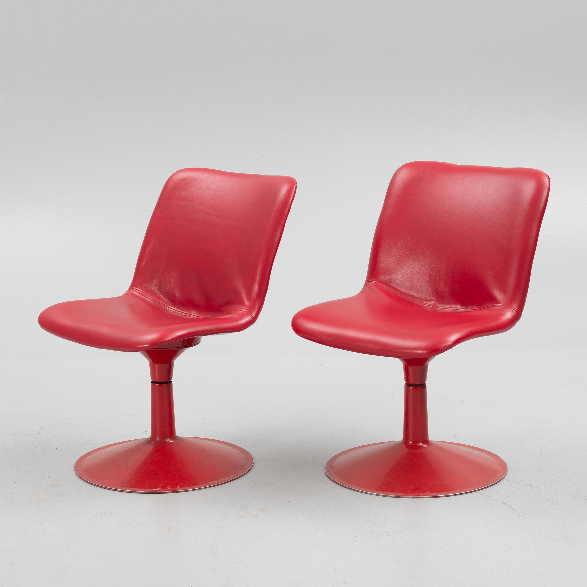 Yrjö Kukkapuro, a "Saturnus" dining table and four chairs, Haimi, Finland, 1970's.