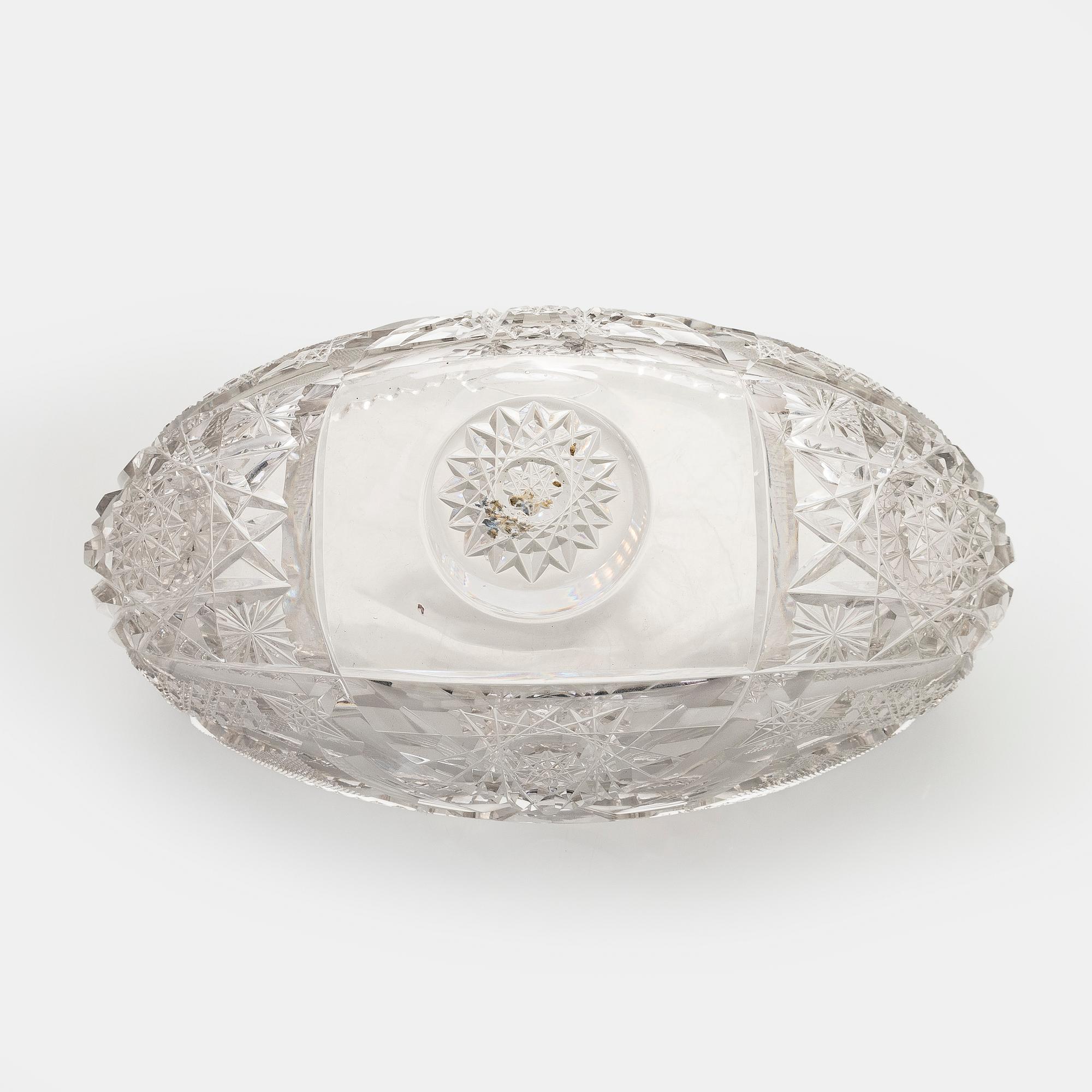 Malja, kristallia, 1900-luvun puoliväli.