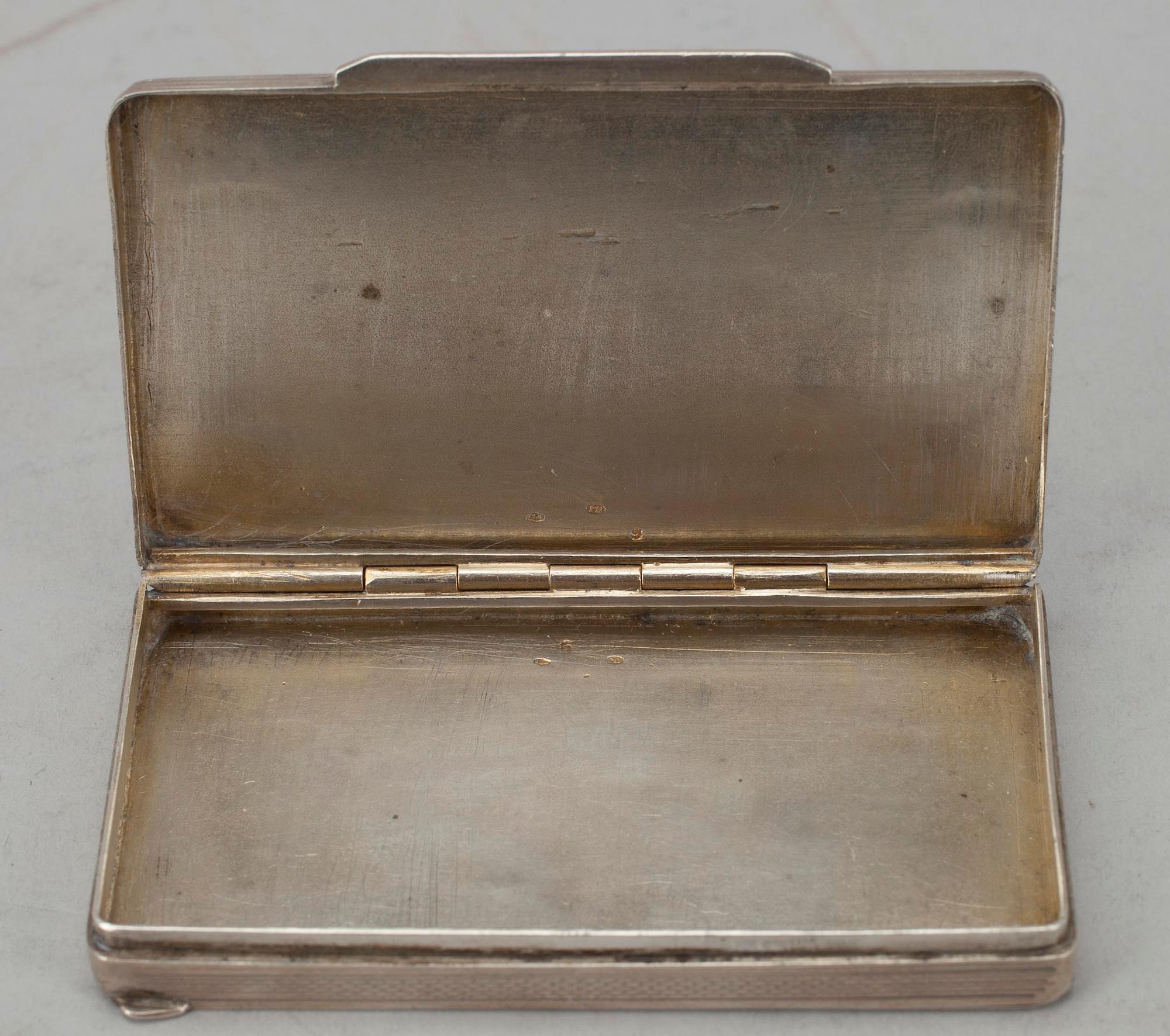 DOSA, silver, Österrike-Ungern, sekelskiftet 1800/1900. Vikt 68 g.