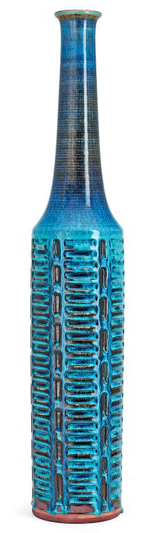 A Wilhelm Kåge 'Farsta' stoneware vase, Gustavsberg studio 1957.