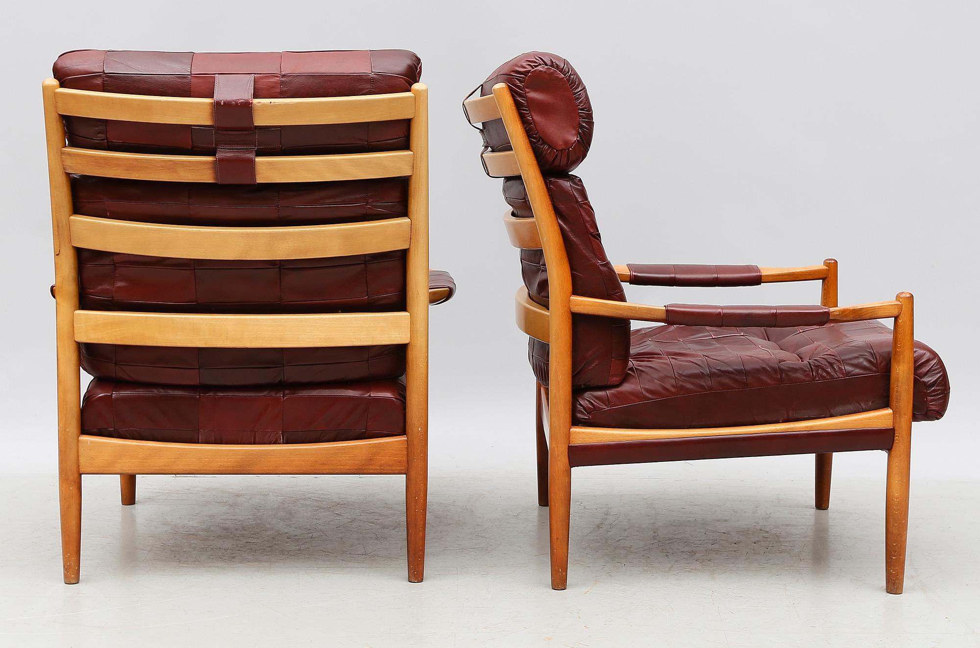 FÅTÖLJER, 1 par, 1900-talets andra hälft.