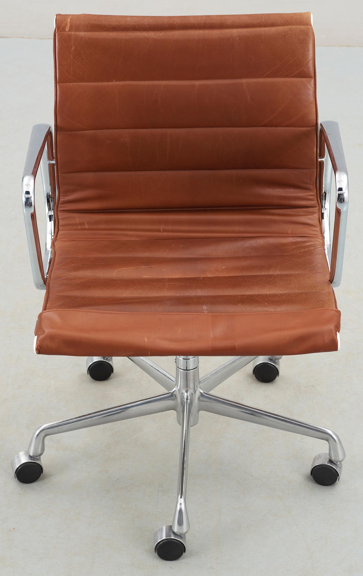 KONTORSSTOL, skinn, Charles Eames, modell EA177, Herman Miller, 1960-tal.