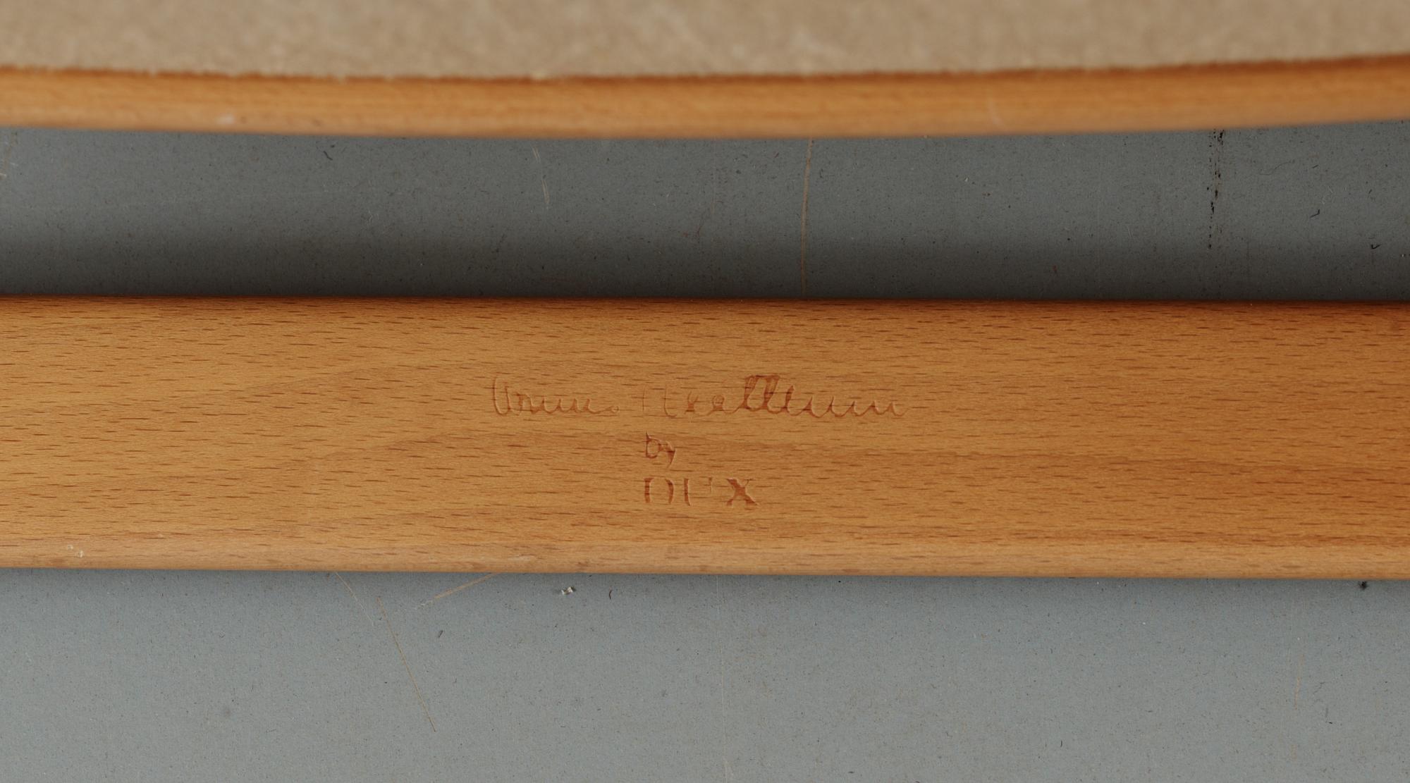 FÅTÖLJER, ett par. "Katja", Bruno Mathsson by Dux. Modellen formgiven 1975.