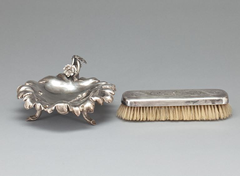 PARTI SILVER, 2 st, silver, bland annat Gustaf Möllenborg, Stockholm 1862. Vikt tot 280g.