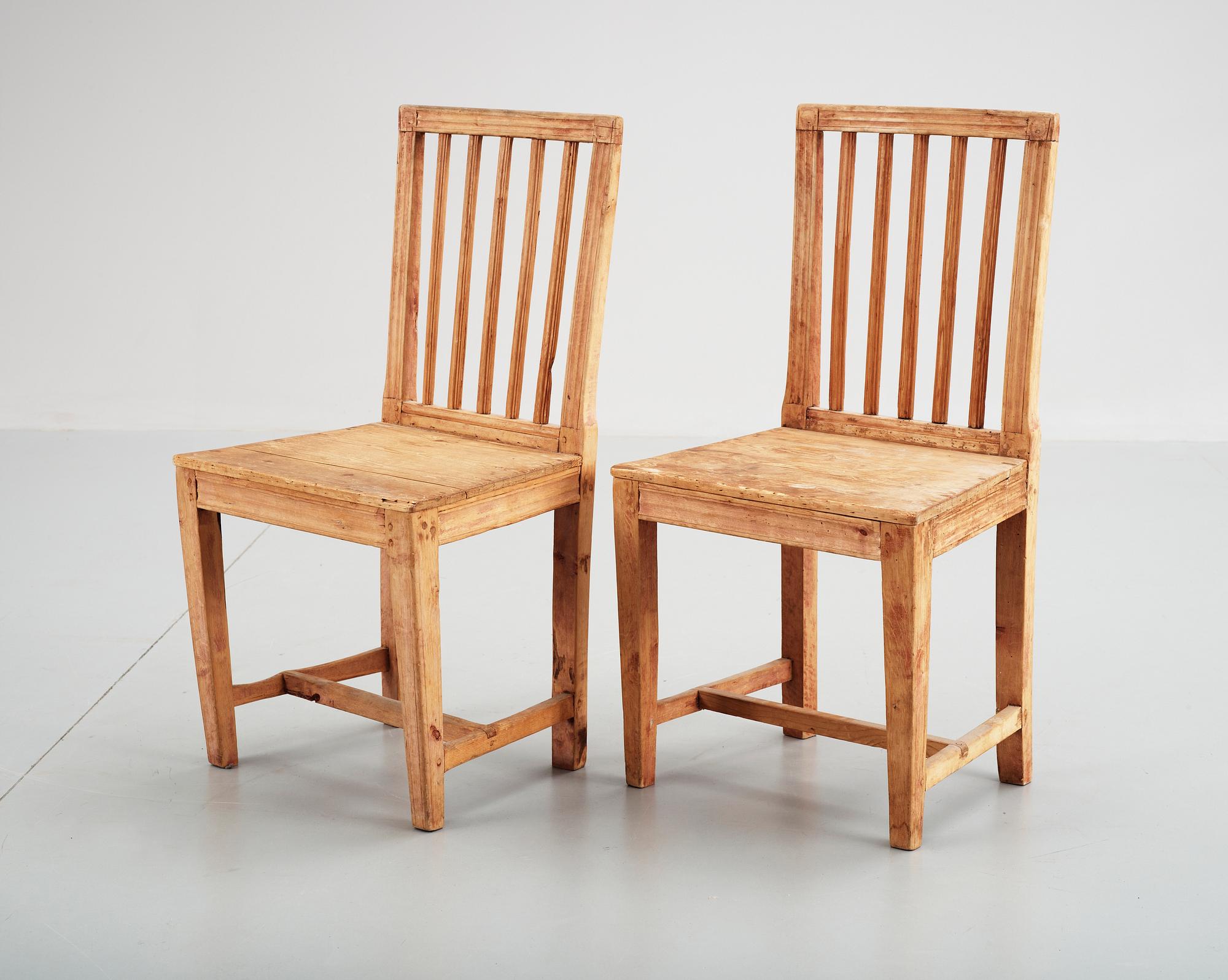 STOLAR, ett par, allmoge, s.k. "Leksandmodell" 1800-talets första hälft.