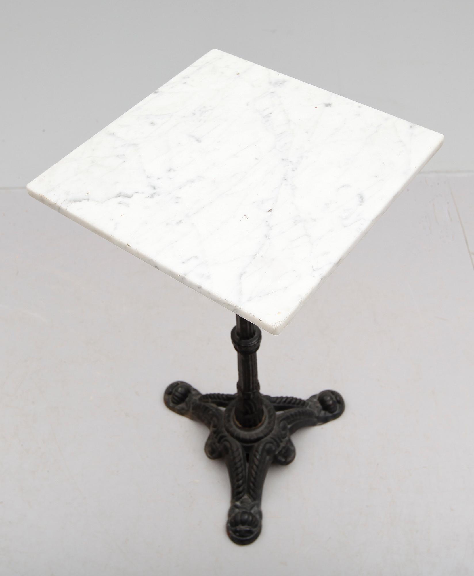 TRÄDGÅRDSBORD, gjutjärn, sent 1900-tal.