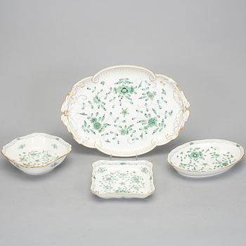 SERVIS, 38 delar, "Indianische blumen", rokokostil, Meissen, 1900-tal.