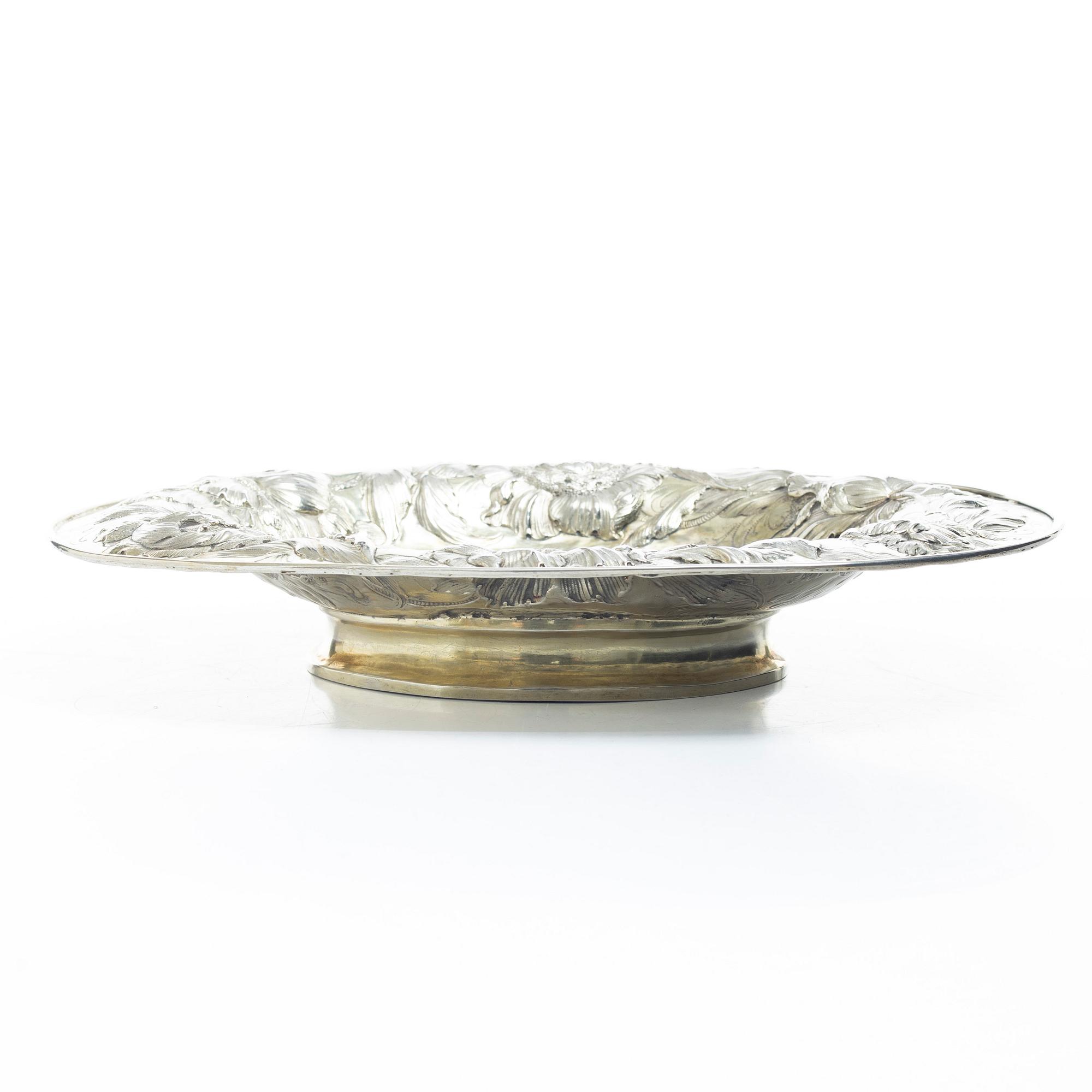 A Northern Europe Baroque silver plate, unmarked. 17th/18th century.