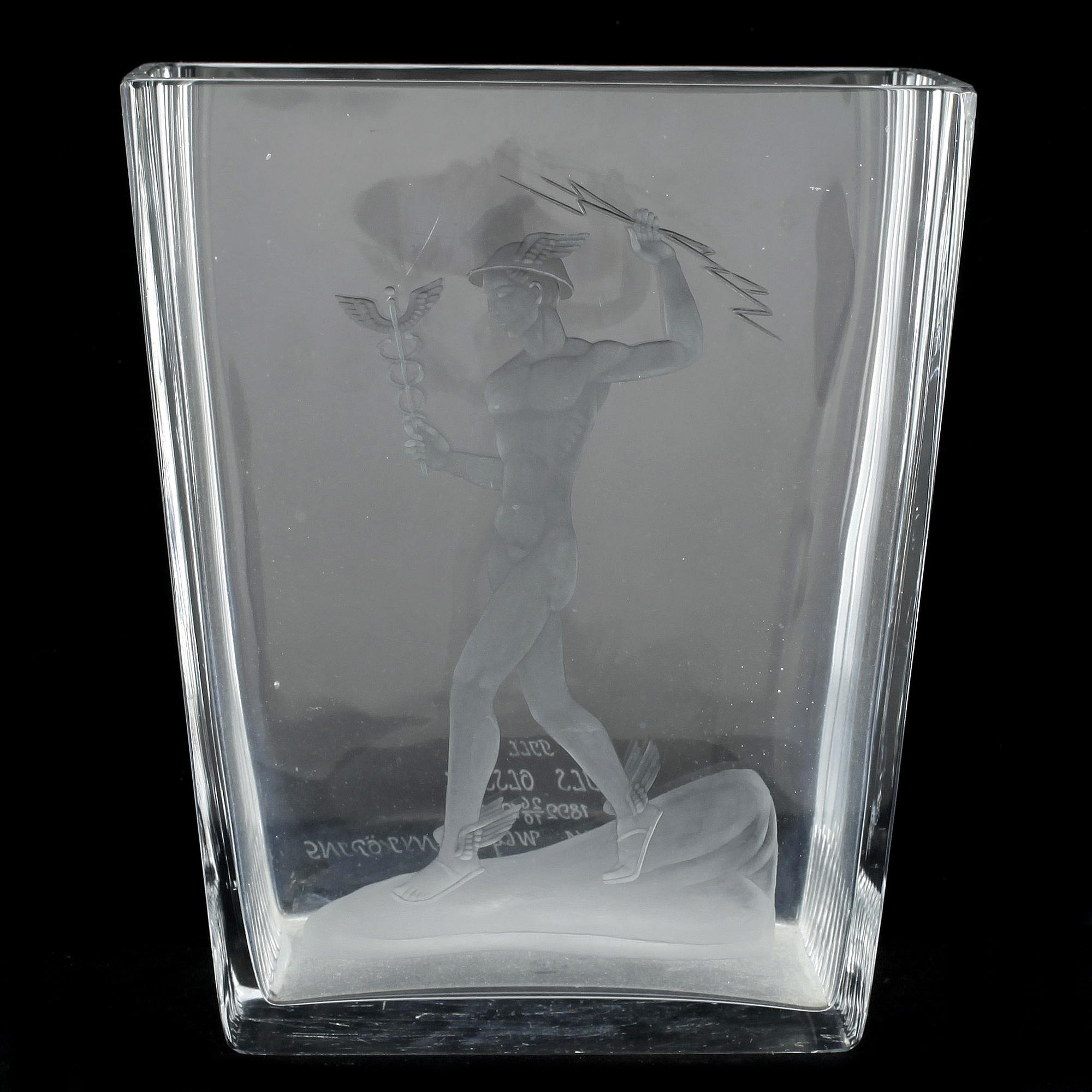VAS, glas, Sven Palmqvist Orrefors 1942. Signerad.