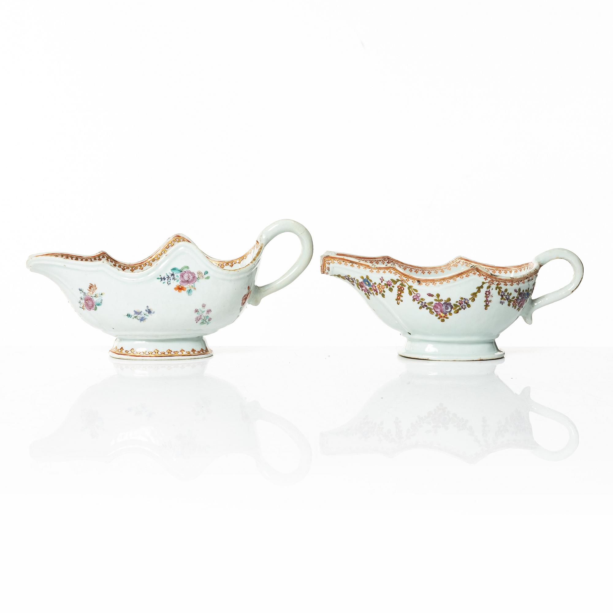 Two Chinese famille rose porcelain sauce boats, Qing dynasty, Qianlong (1736-95).