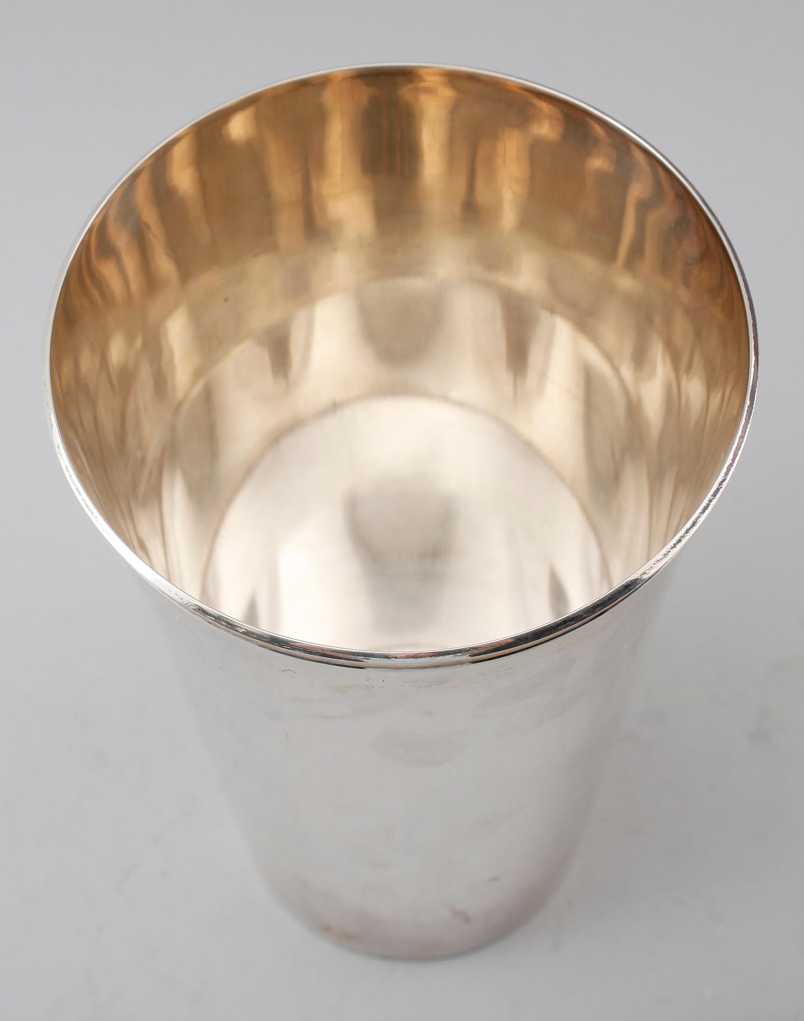 VAS, silver, Vera Ferngren, CG Hallberg, Stockholm 1961. Vikt 569 g.