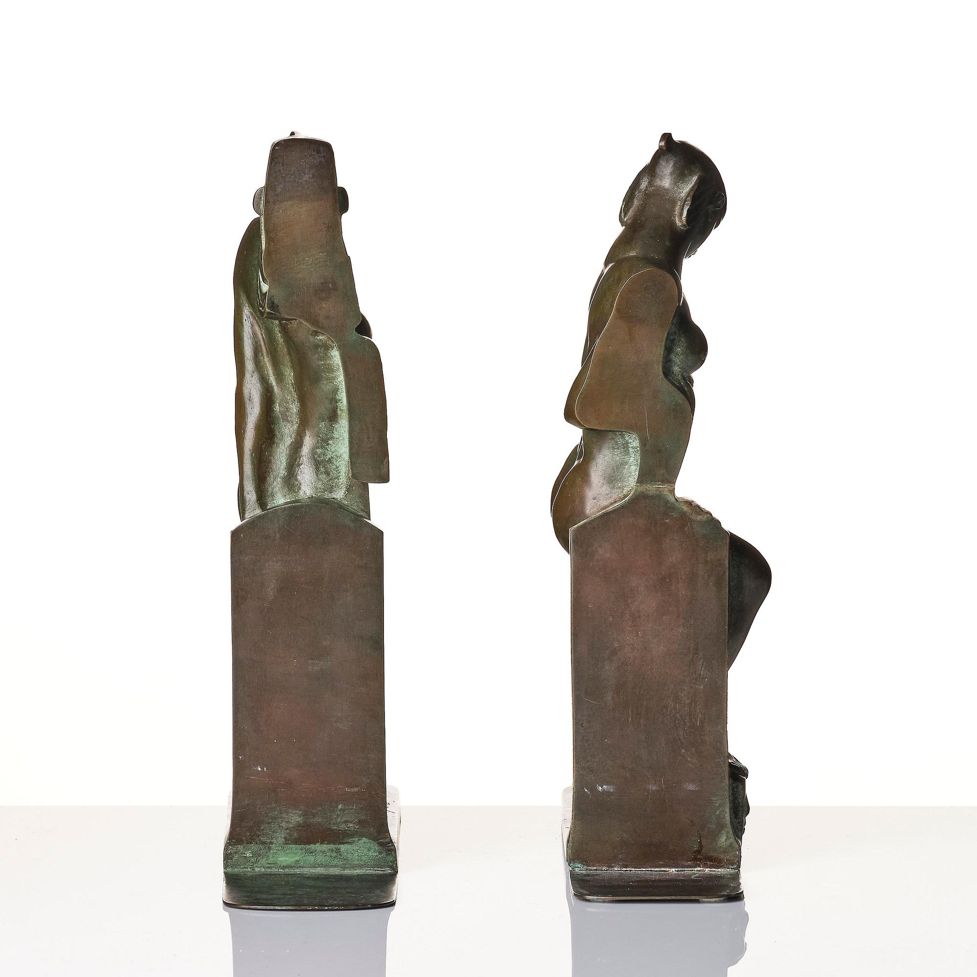Axel Gute, a pair of Swedish Grace bronze bookends, Herman Bergman konstgjuteri, Stockholm 1920s.