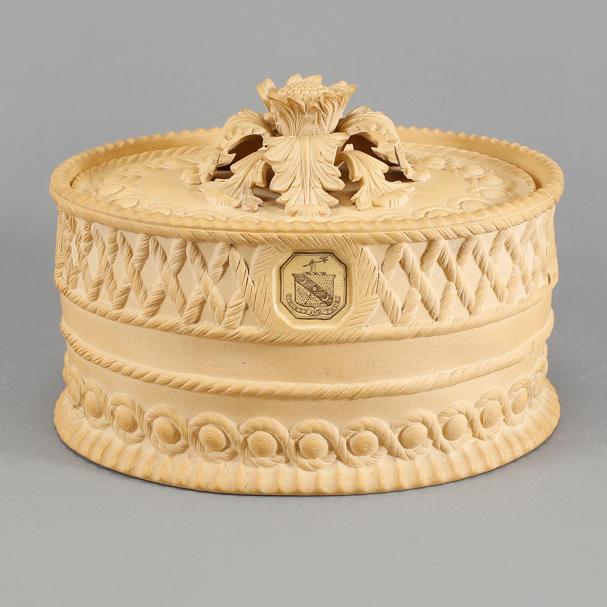PASTEJFORM, lergods, Davenport, 1800-tal.