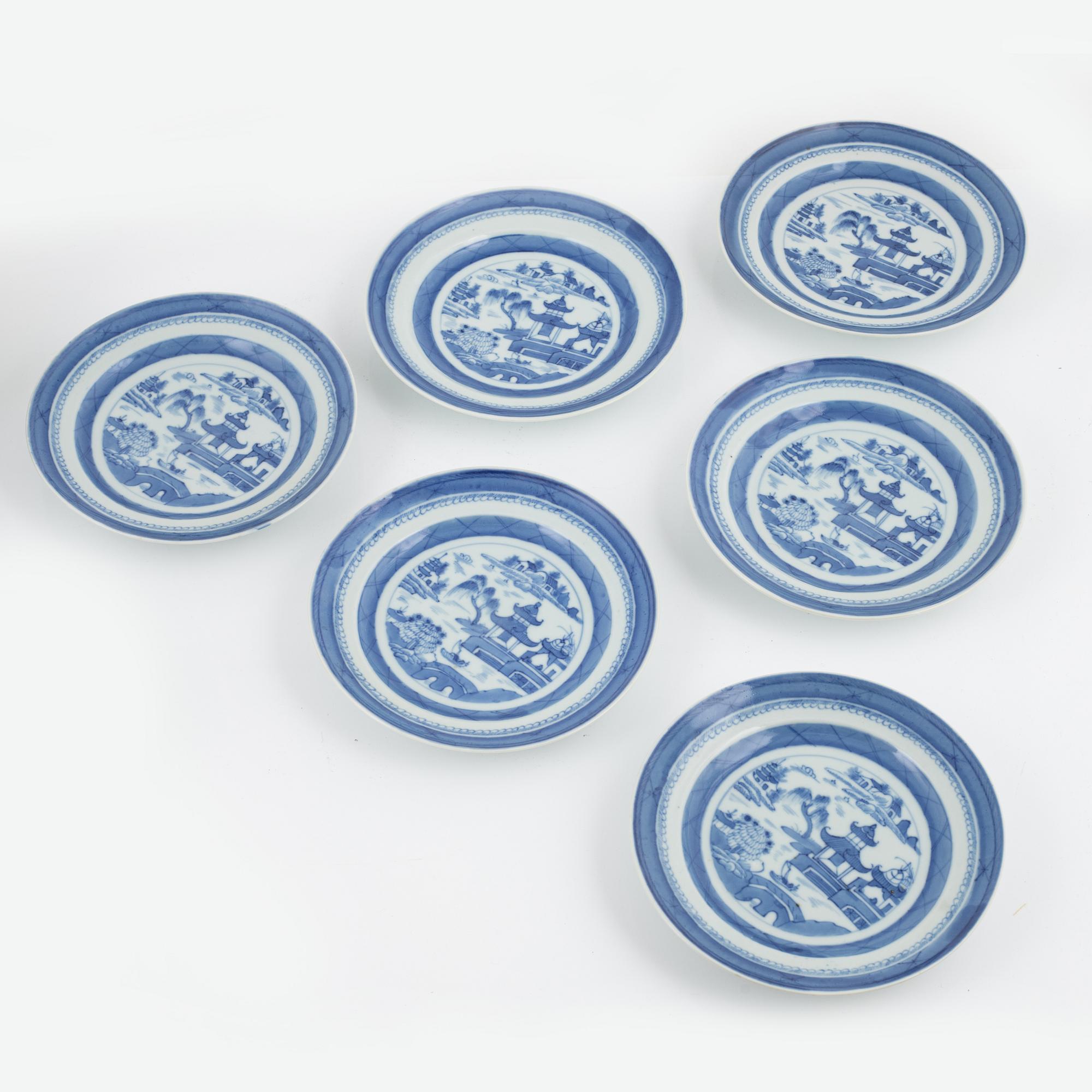 A set of six Chinese blue and white tea cups with saucers and nine plates, Qing dynasty, 19/20th century.