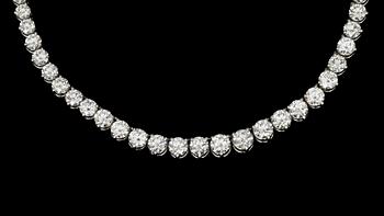 A brilliant cut diamond riviérè necklace, tot. app. 22 cts.