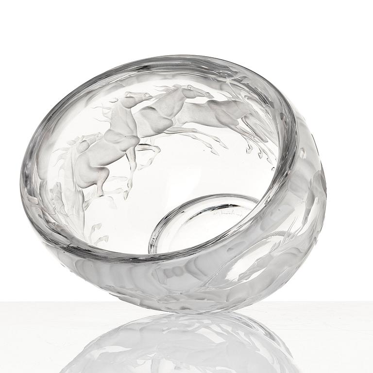 Vicke Lindstrand, a unique engraved glass bowl, reportedly a special commission ca 1972, Kosta, Sweden engraved by Tage Cronqvist.