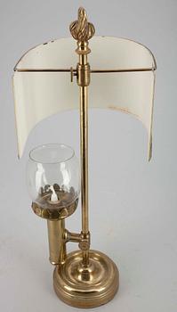 BORDSLAMPA, mässing, plåt, sent 1800-tal.