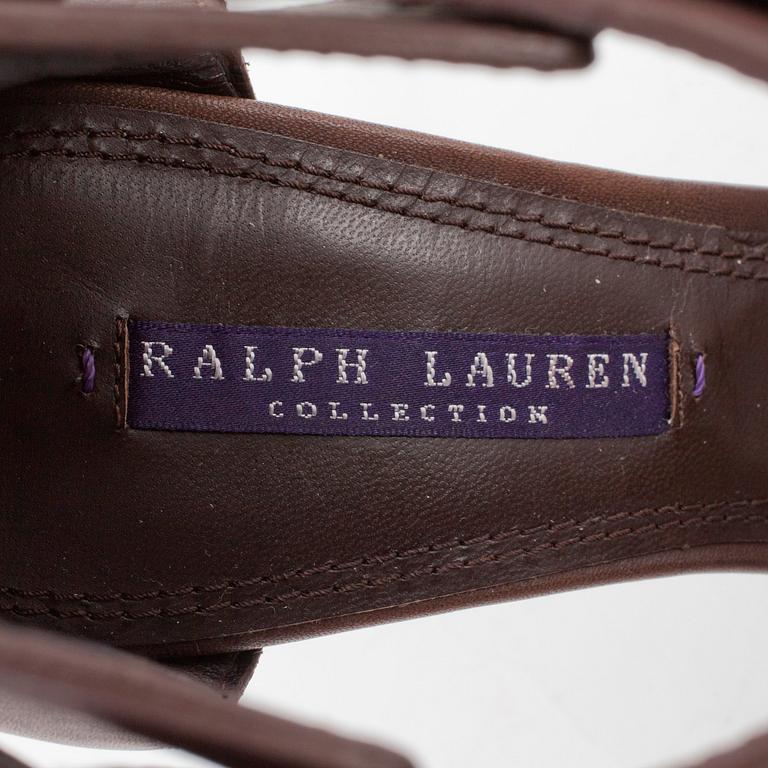 RALPH LAUREN, a pair of brown leather sandals. Size US 8 1/2.