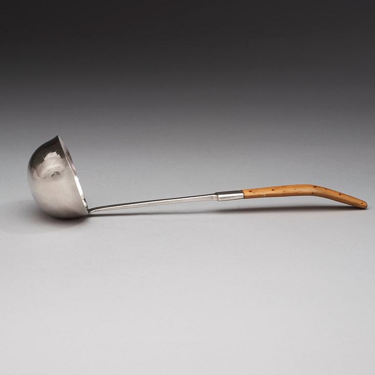 A Sigurd Persson sterling soup ladle, Stockholm 1966.