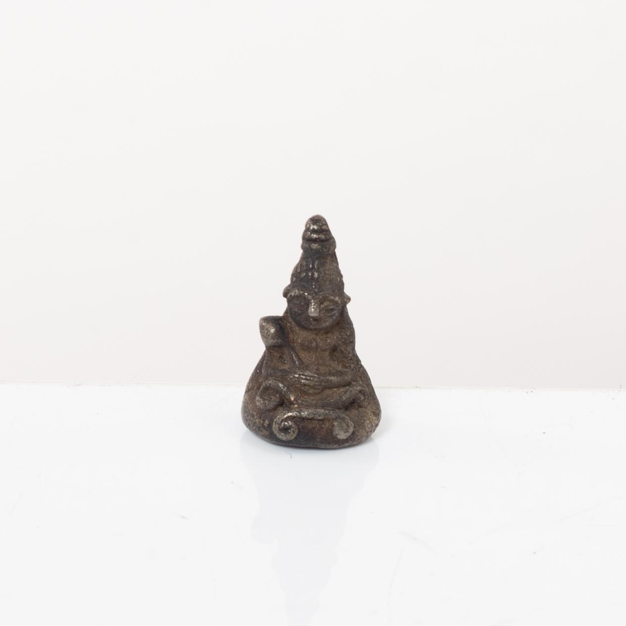 Skålar, tre stycken samt tre bägare och figurin, metall, Centralasien.