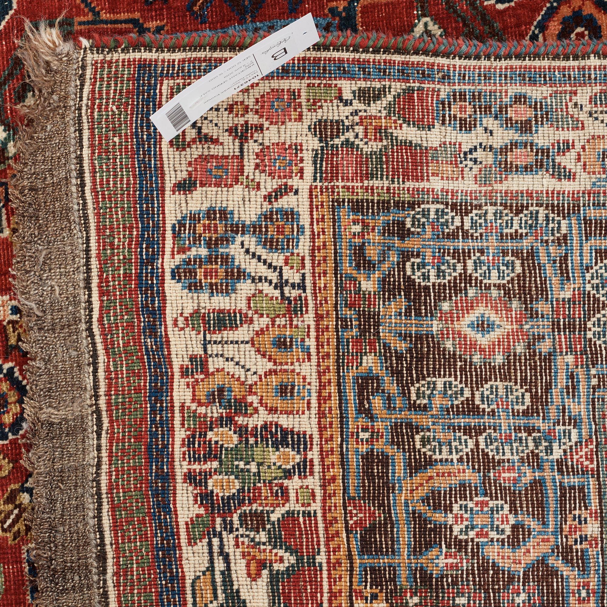 MATTA, semiantik Kashgai, ca 265,5-268 x 169,5-171 cm (samt en kortsida med 2 cm slätväv).