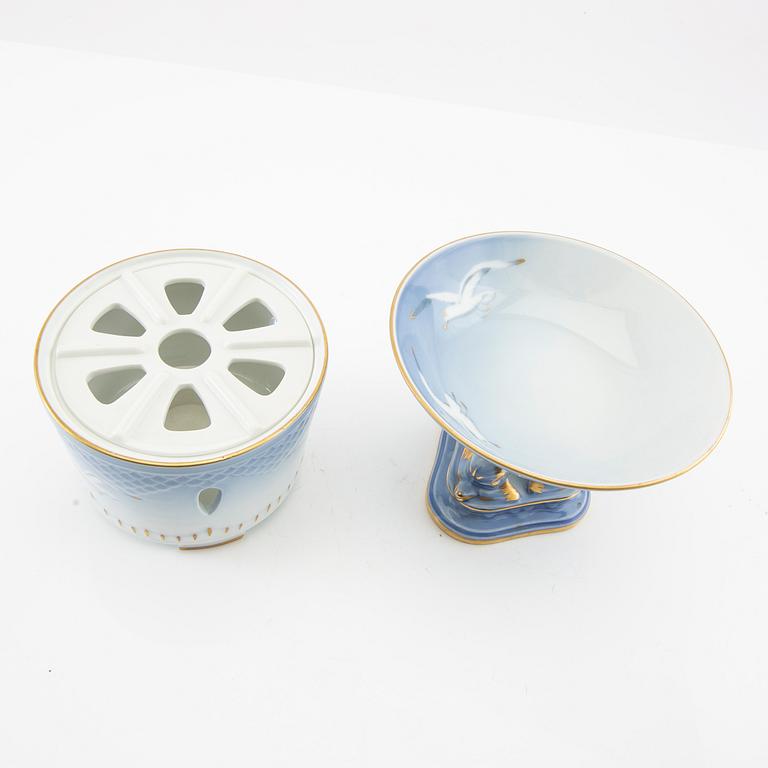 Service 104 pcs "Blue Mew" Bing & Grøndahl Denmark second half of the 20th century porcelain.