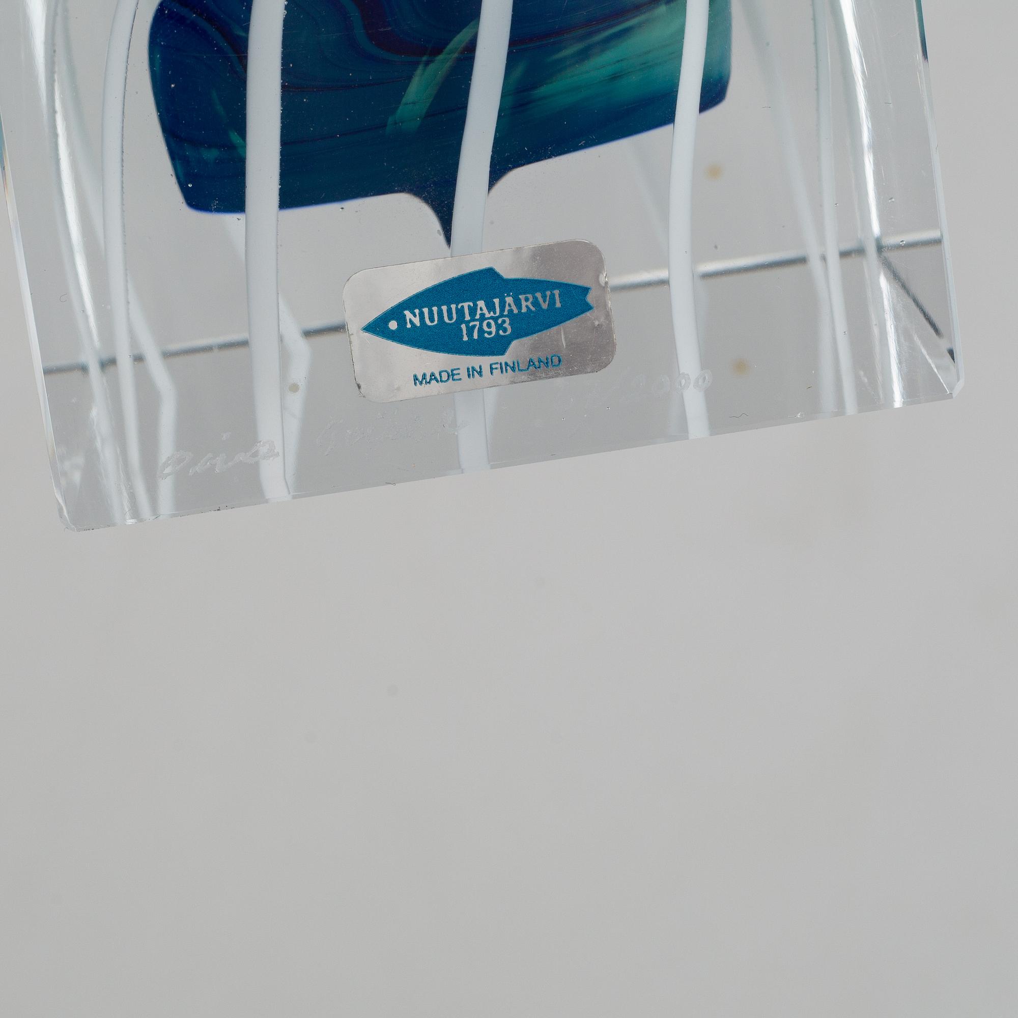 OIVA TOIKKA, an annual glass cube, Nuutajärvi, Finland 1990.