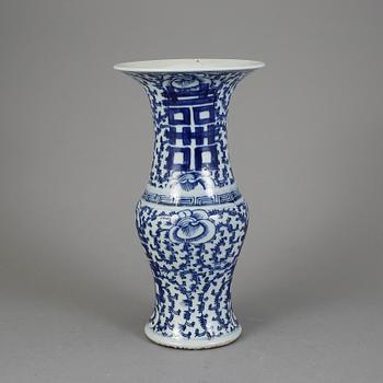 VAS, porslin, Kina, 1800-tal.