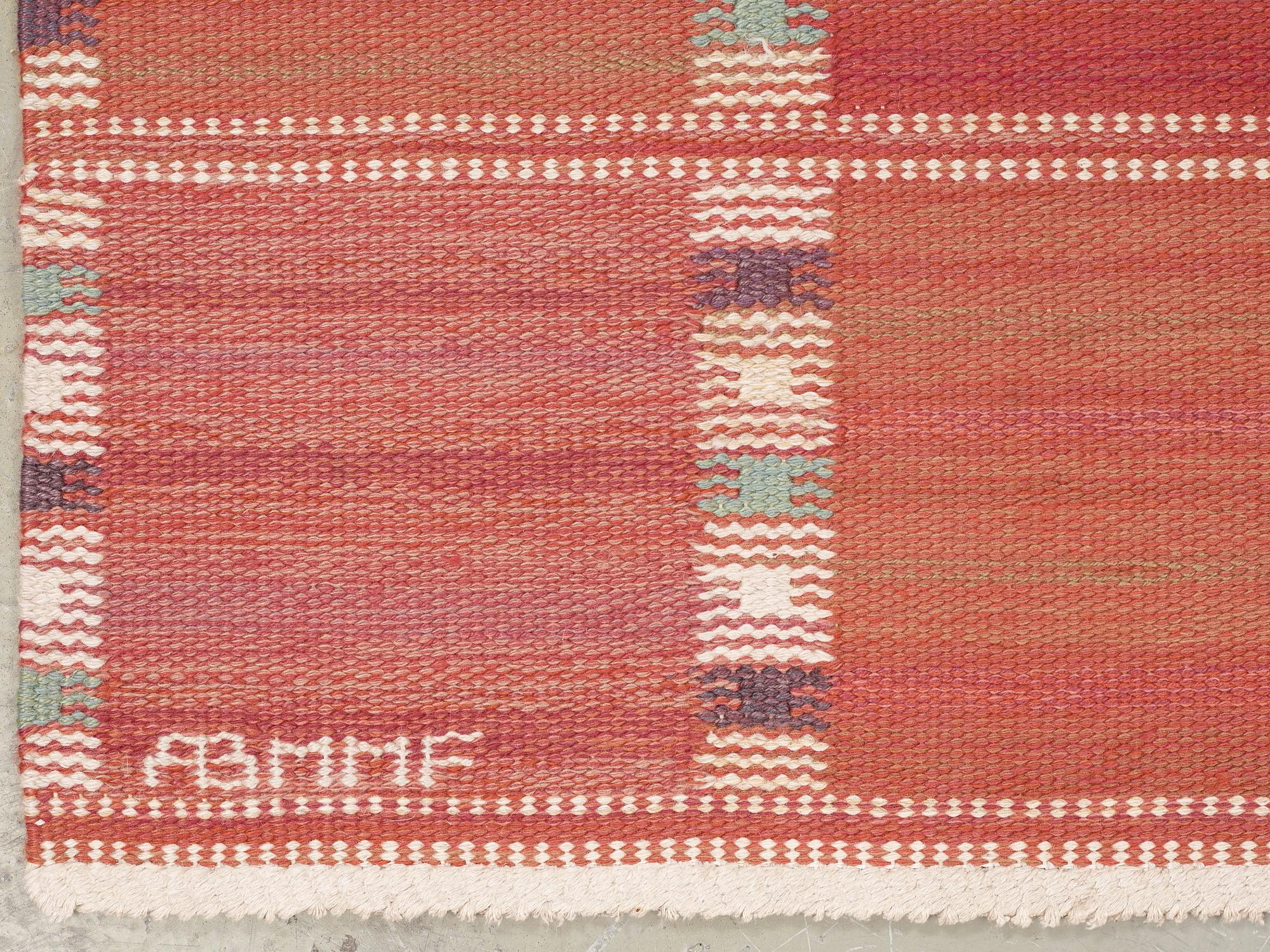 RUG. "Falurutan, röd". Flat weave. 212,5 x 168 cm. Signed AB MMF BN.